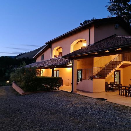 Agriturismo L'Ulivo Padula Exterior foto