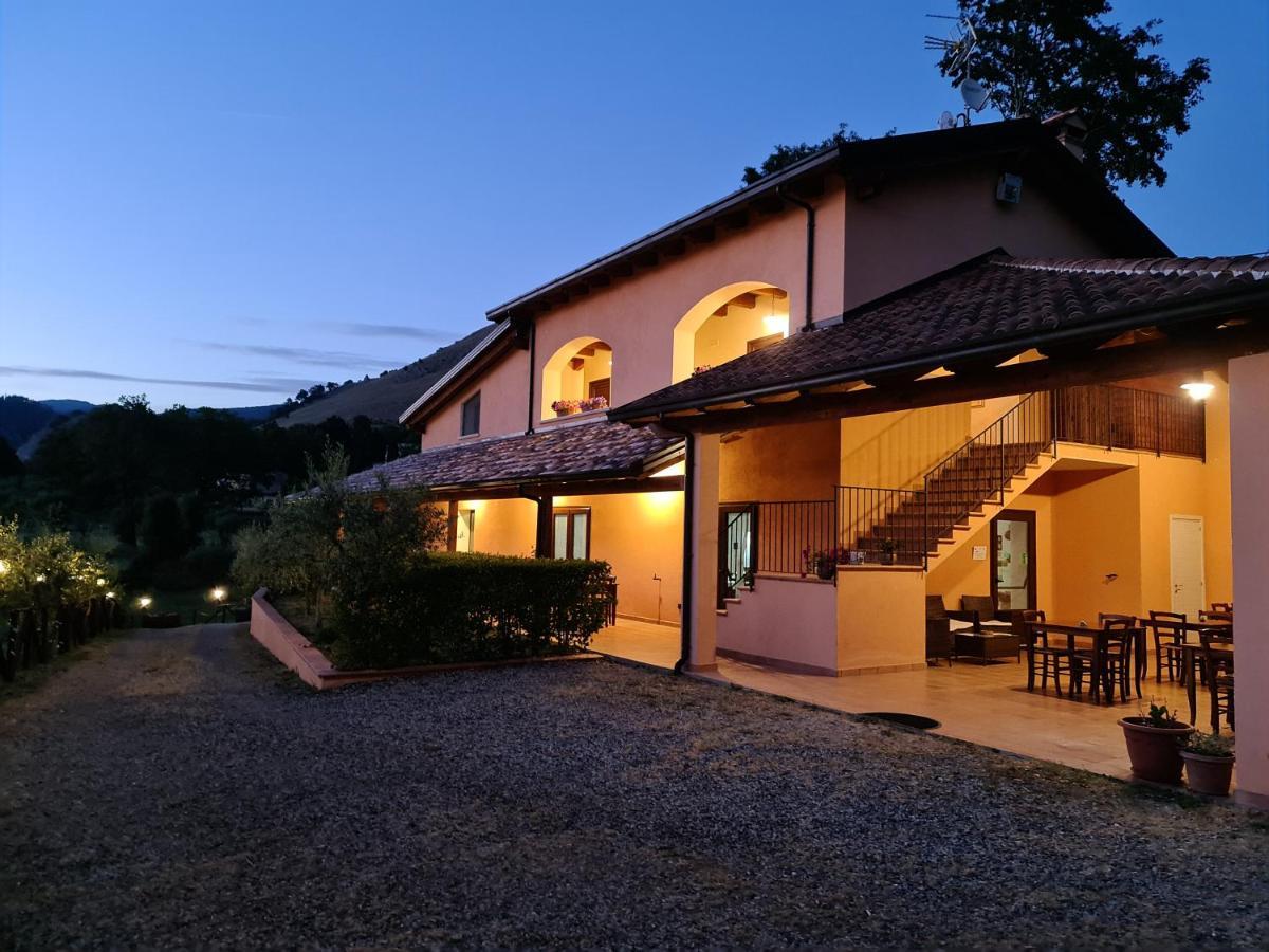 Agriturismo L'Ulivo Padula Exterior foto