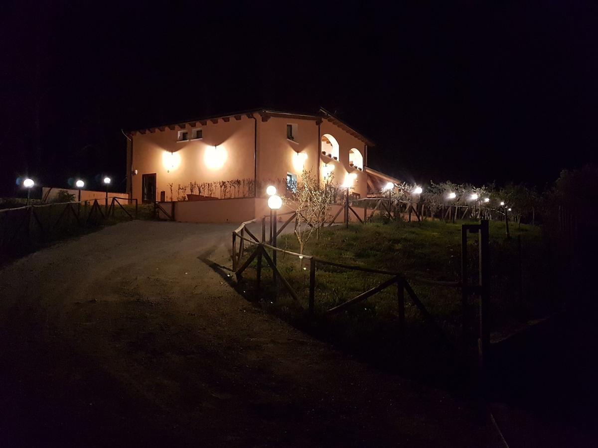 Agriturismo L'Ulivo Padula Exterior foto